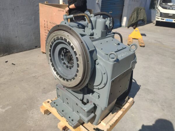 Brand New HCT600A Gear Ratio 6.06-9.35:1 Advance Diesel Engine Gearbox New and in Stock for Marine - Image 2