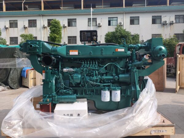 4 Stroke 6 Cylinder Sinotruk Water Cooled Marine Diesel Engine WD615.68C01N - Image 3