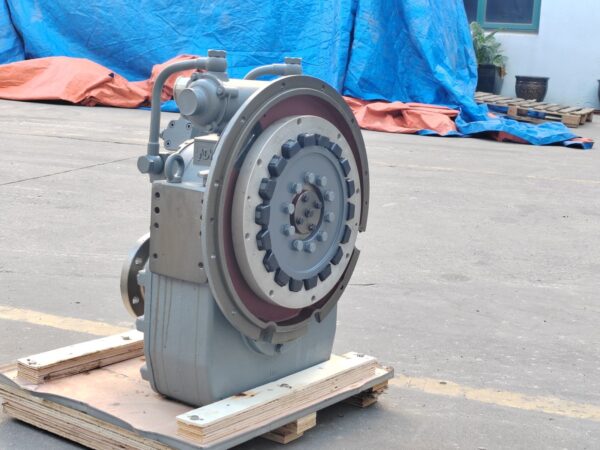 High Quality 135A Gear Ratio 2.03-5:1 Advance Diesel Engine Gearbox New and in Stock for Marine Gearbox - Image 5