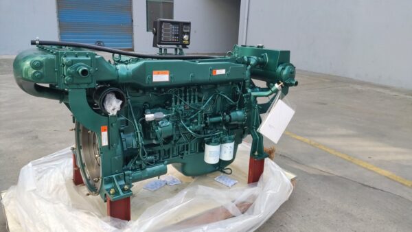 Turbocharged Sinotruk WD615 Series Marine Diesel Engine WD615.68C01N - imagine 6