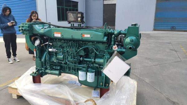 Turbocharged Sinotruk WD615 Series Marine Diesel Engine WD615.68C01N - imagine 7